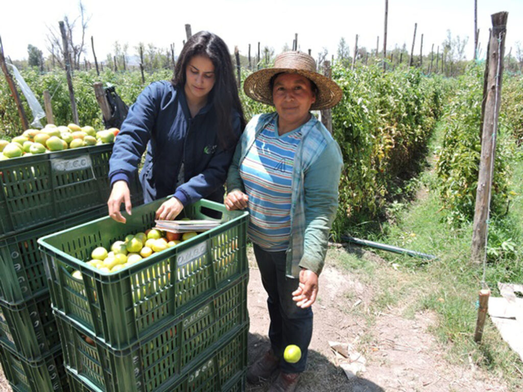 ECLOF-2018-2010s-Colombia-MARIA-ALIX-RIVERA-EJEMPLO-ASIST-AGRICOLA-1030x773