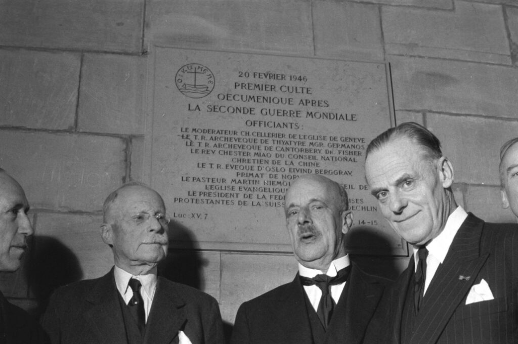 Unveiling ceremony of the marble tablet commemorating the first ecumenical worship after World war II, which was held here February 20, 1946.
From left: Mr Gustave Hentsch, banker from Geneva and founder of ECLOF, who inititated the idea of the tablet, Dr Alphonse Koechlin (Switzerland) and Dr W.A. Visser't Hooft (Netherlands).